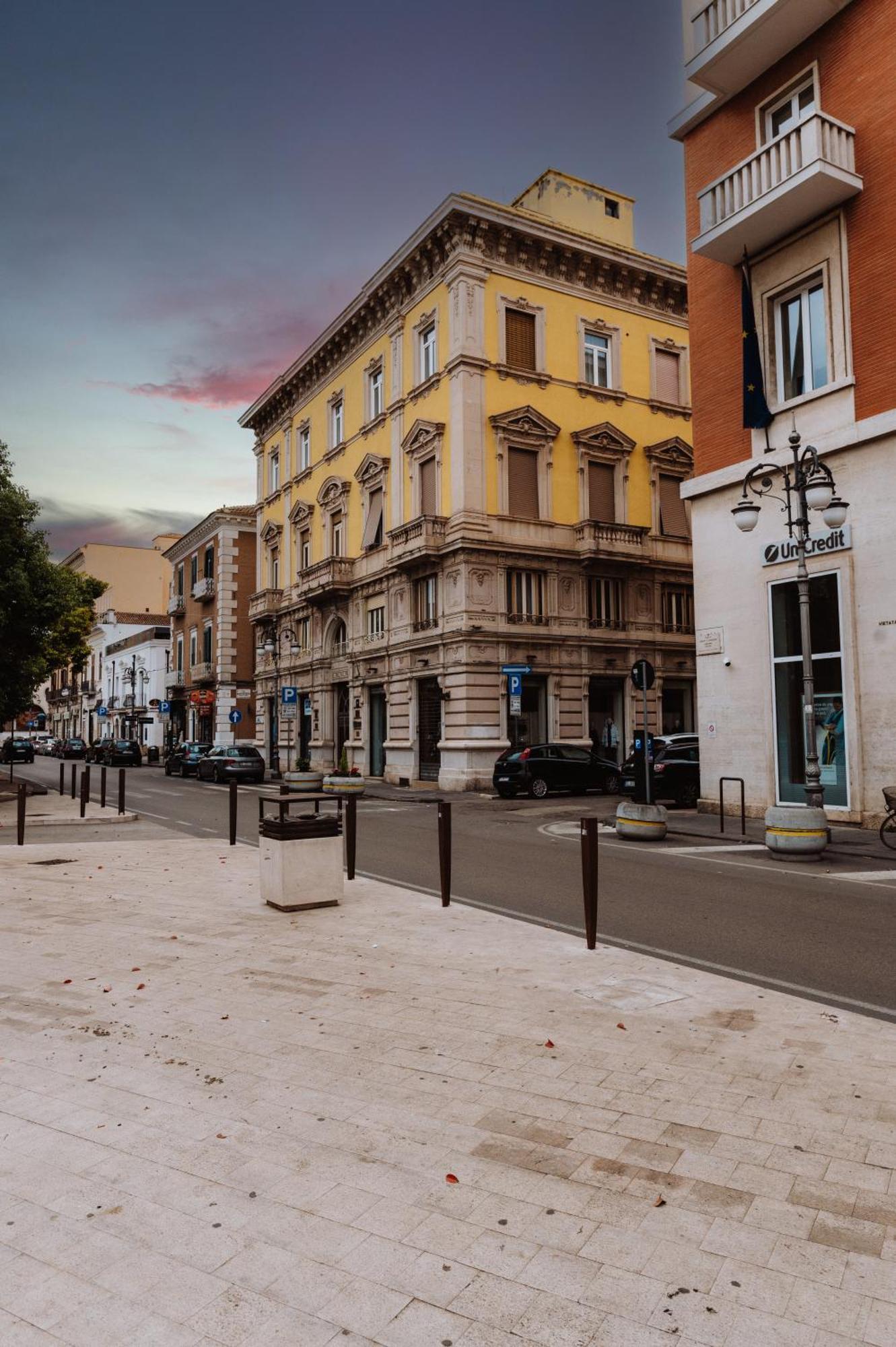 Momento Soggiorno Di Charme Foggia Esterno foto